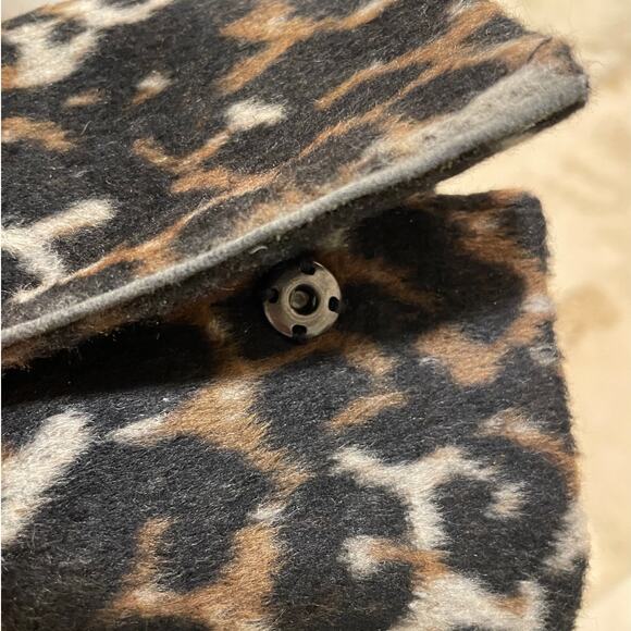 Luii XL Leopard Animal Print Jacket | French Boutique Style, Old Money, Snap NWT - Picture 10 of 12